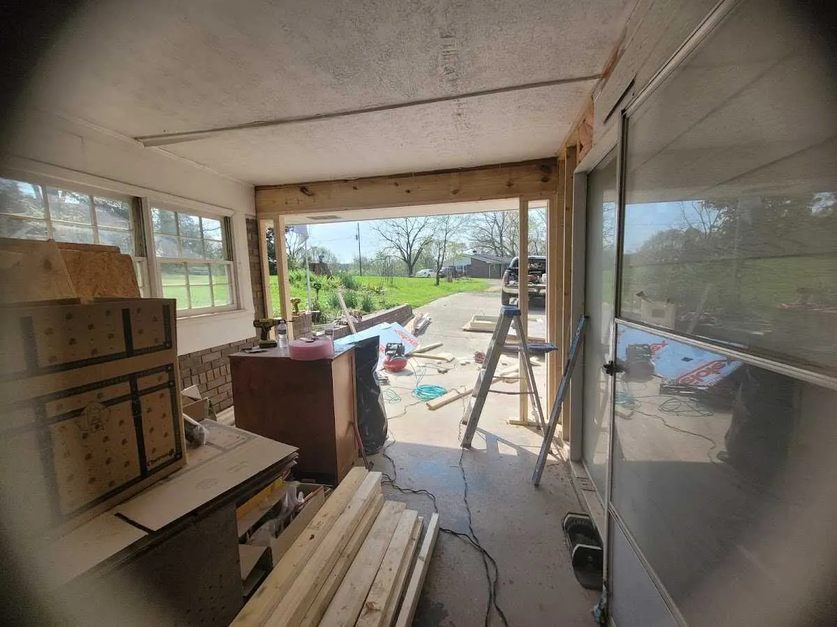 Air movers and dehumidifier for Drying & Dehumidification in Winterset